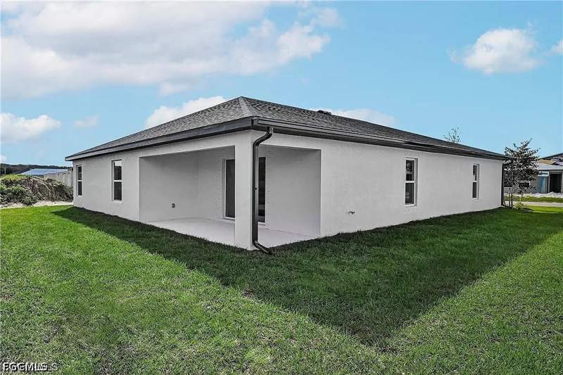 4 bedroom SingleFamilyResidence at 852 Franklin Ct, Immokalee Highlands, Immokalee — photo 2