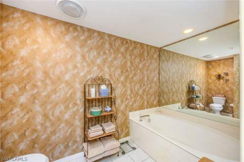 760 Waterford Dr 203, Naples FL - photo 16 of 25