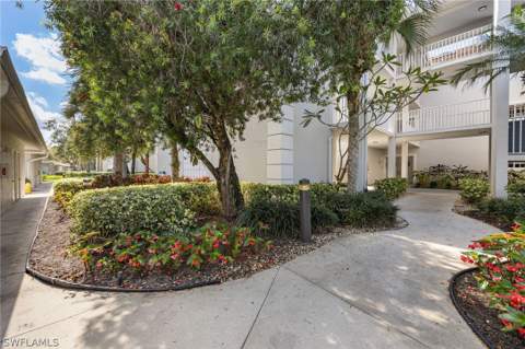 760 Waterford Dr 203, Naples FL - photo 20 of 25