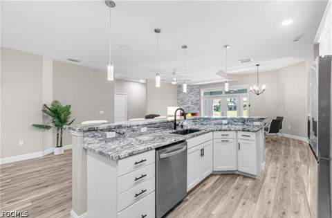 2016 Oxford Ridge Cir, Lehigh Acres FL - photo 9 of 41