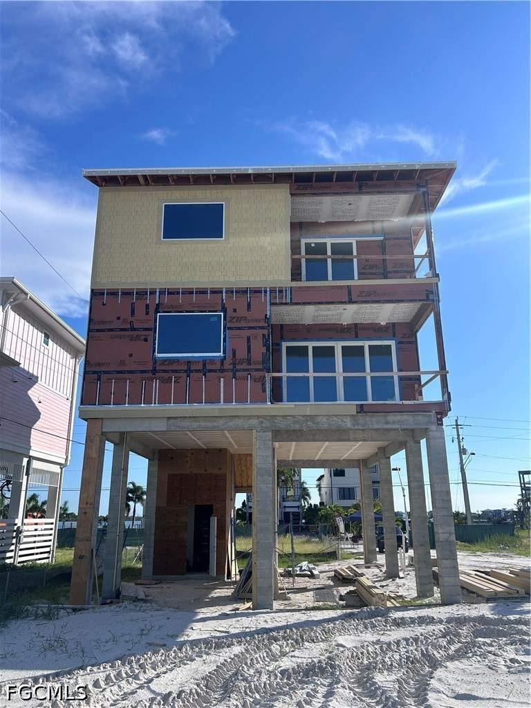 4 bedroom SingleFamilyResidence at 452 Estero Blvd, Islands End, Fort Myers Beach — photo 2