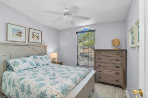 194 Newport Dr 908, Naples FL - photo 21 of 42