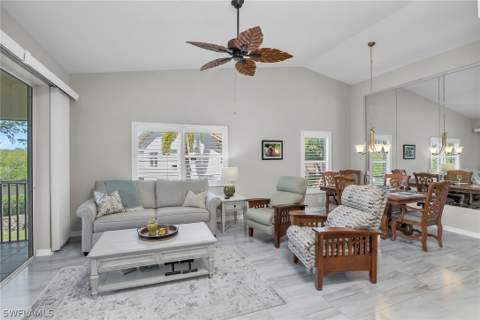 194 Newport Dr 908, Naples FL - photo 8 of 42