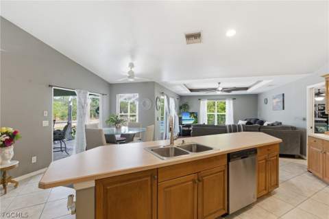 3941 NW 42nd Ln, Cape Coral FL - photo 15 of 35