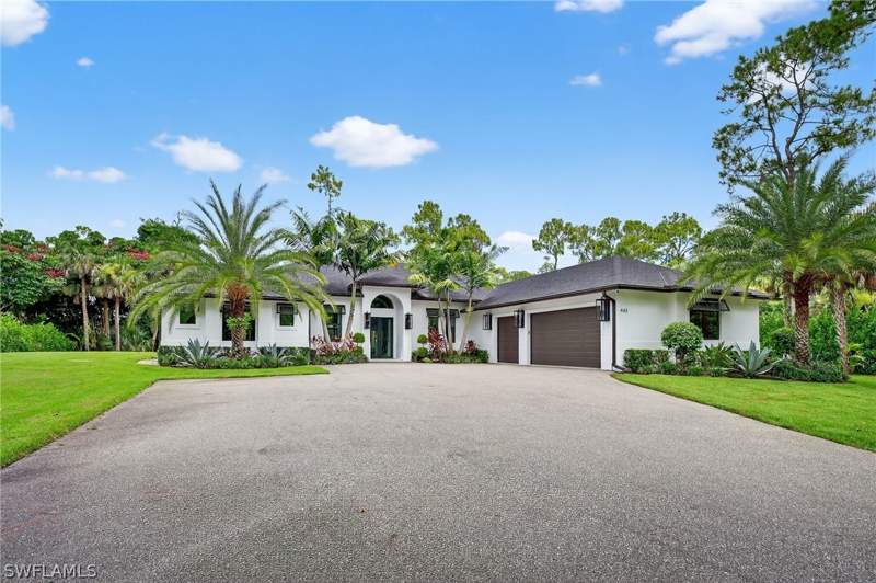 4 bedroom SingleFamilyResidence at 443 Weber Blvd S, Weber Woods, Naples — photo 2