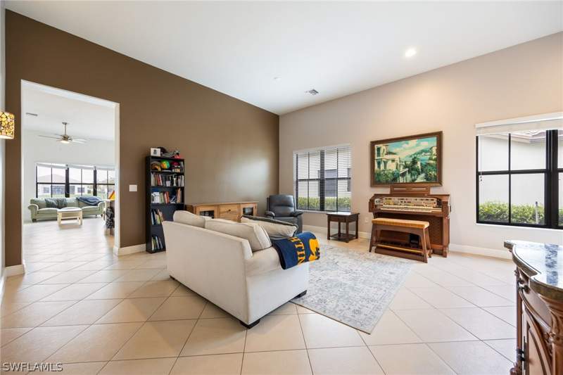 3 bedroom SingleFamilyResidence at 5116 Salerno St, Maple Ridge, Ave Maria — photo 4