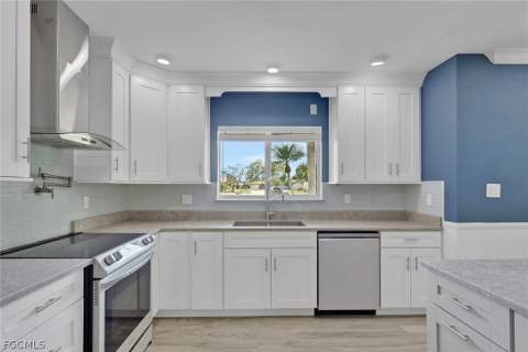 549 Peck Ave, Fort Myers FL - photo 7 of 24