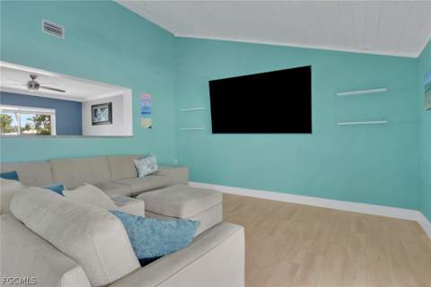549 Peck Ave, Fort Myers FL - photo 9 of 24