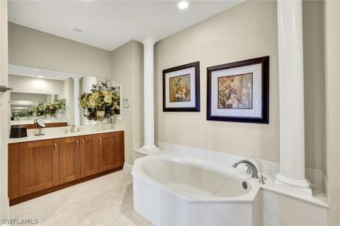 9234 Tesoro Ln 101, Naples FL - photo 16 of 25