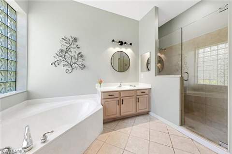 349 Harvard Ln, Naples FL - photo 15 of 32