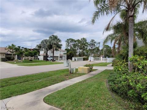 4409 Varsity Lakes Dr, Lehigh Acres FL - photo 8 of 30