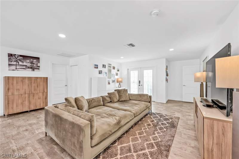 3 bedroom SingleFamilyResidence at 3231 13th Ave SW, Golden Gate Estates, Naples — photo 5