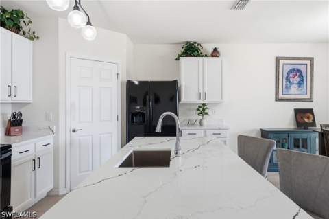 2006 SW 15th Ave, Cape Coral FL - photo 17 of 46