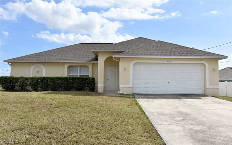 4 bedroom SingleFamilyResidence at 1724 SW 15th Ter, Cape Coral, Cape Coral — photo 1
