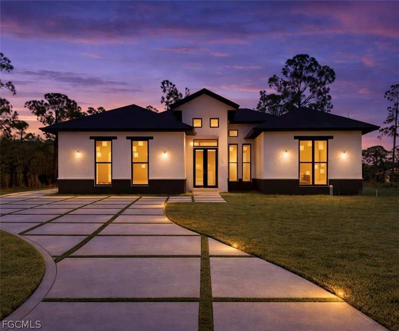 4 bedroom SingleFamilyResidence at 912 Cleveland Ave, Lehigh Acres, Lehigh Acres — photo 1