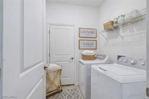2681 Vine Ave, Naples FL - photo 10 of 11