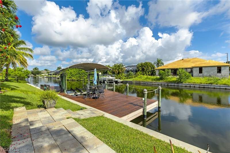 3 bedroom SingleFamilyResidence at 2013 SW 31st Ter, Cape Coral, Cape Coral — photo 3