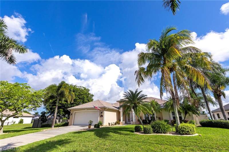 3 bedroom SingleFamilyResidence at 2013 SW 31st Ter, Cape Coral, Cape Coral — photo 5