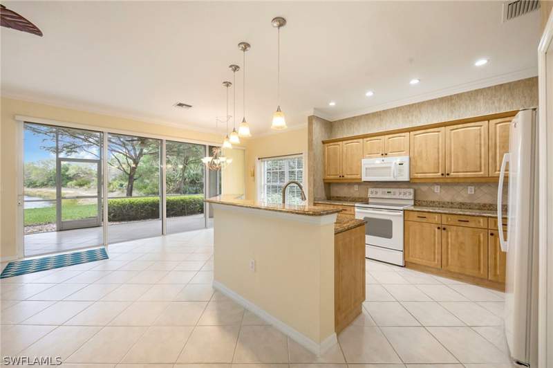 2 bedroom Condominium at 5605 Sherborn Dr 102, Jasmine Point, Naples — photo 4