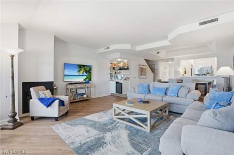 309 La Peninsula Blvd 309, Naples FL - photo 10 of 41