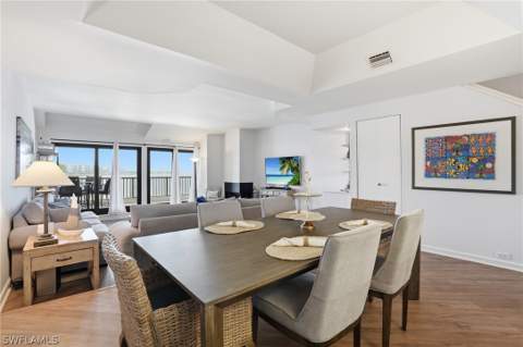 309 La Peninsula Blvd 309, Naples FL - photo 14 of 41
