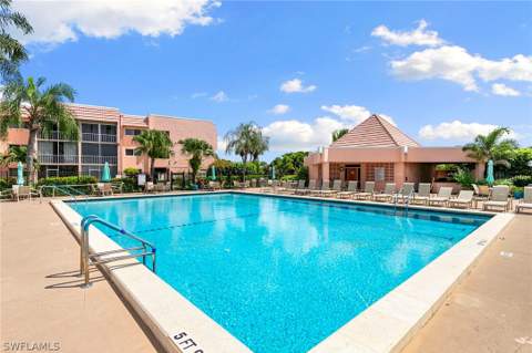 300 Forest Lakes Blvd 112, Naples FL - photo 22 of 29