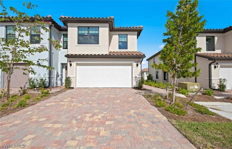 3 bedroom Townhouse at 1572 Lake Jessup Cir, Sawgrass At Coral Lakes, Cape Coral — photo 1