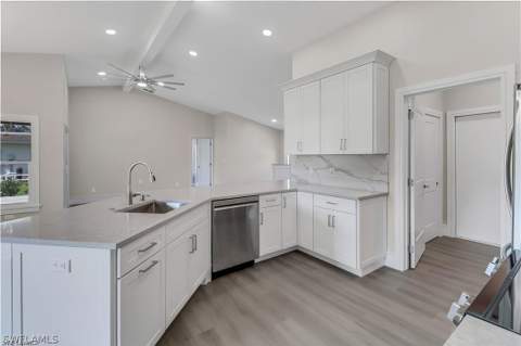 270 Madison Dr, Naples FL - photo 13 of 36