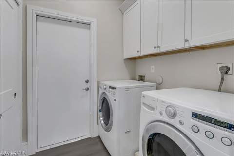 270 Madison Dr, Naples FL - photo 14 of 36