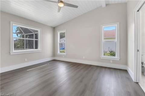 270 Madison Dr, Naples FL - photo 19 of 36