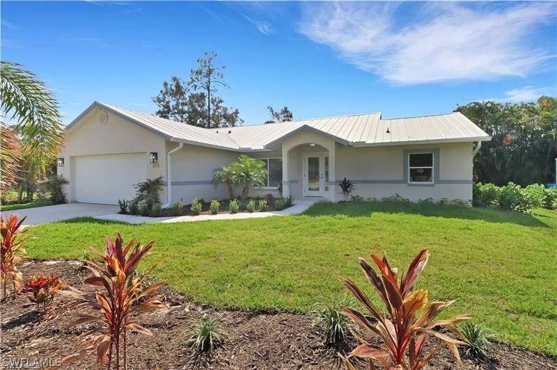 3 bedroom SingleFamilyResidence at 270 Madison Dr, Willoughby Acres, Naples — photo 2