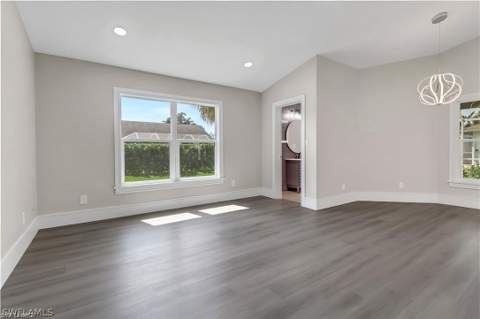 270 Madison Dr, Naples FL - photo 9 of 36
