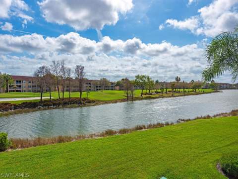 2880 Cypress Trace Cir 202, Naples FL - photo 13 of 23