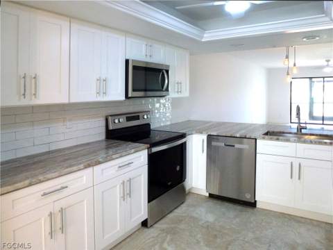 16290 Kelly Cove Dr 253, Fort Myers FL - photo 13 of 38