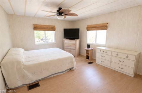 26110 Princess Ln, Bonita Springs FL - photo 14 of 33