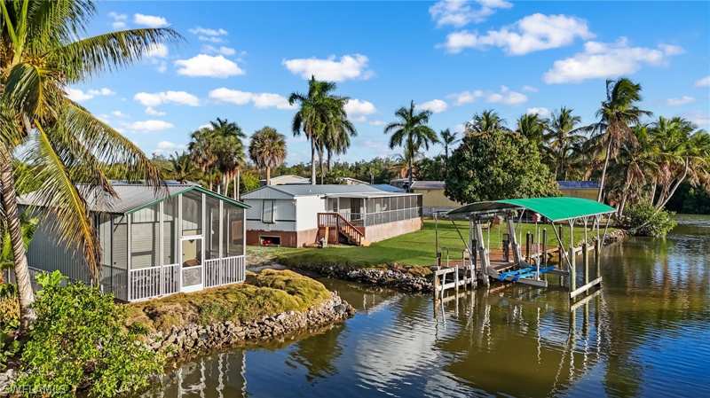 2 bedroom ManufacturedHome at 17 Spoonbill Ave, Everglades Town, Everglades City — photo 1
