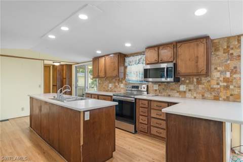 17 Spoonbill Ave, Everglades City FL - photo 11 of 31