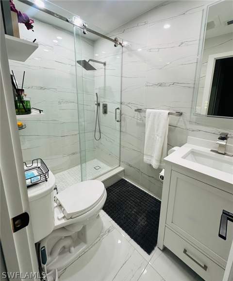 3323 Guilford Ct, Naples FL - photo 10 of 16