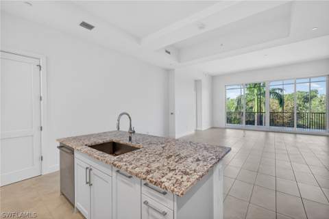 4142 Bay Beach Ln 205, Fort Myers Beach FL - photo 12 of 50
