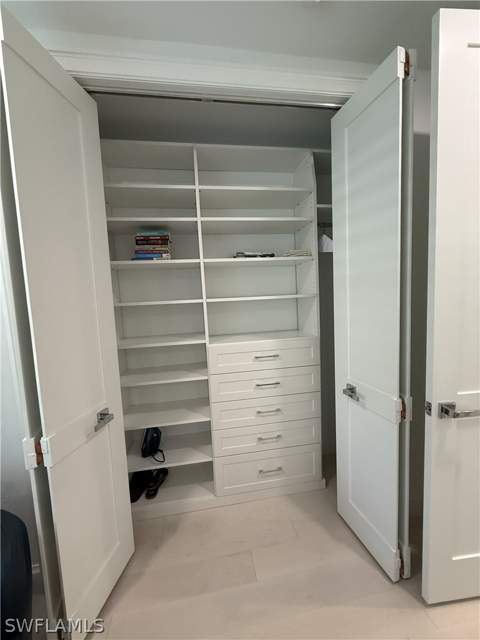 2830 Tiburon Blvd E 101, Naples FL - photo 18 of 41