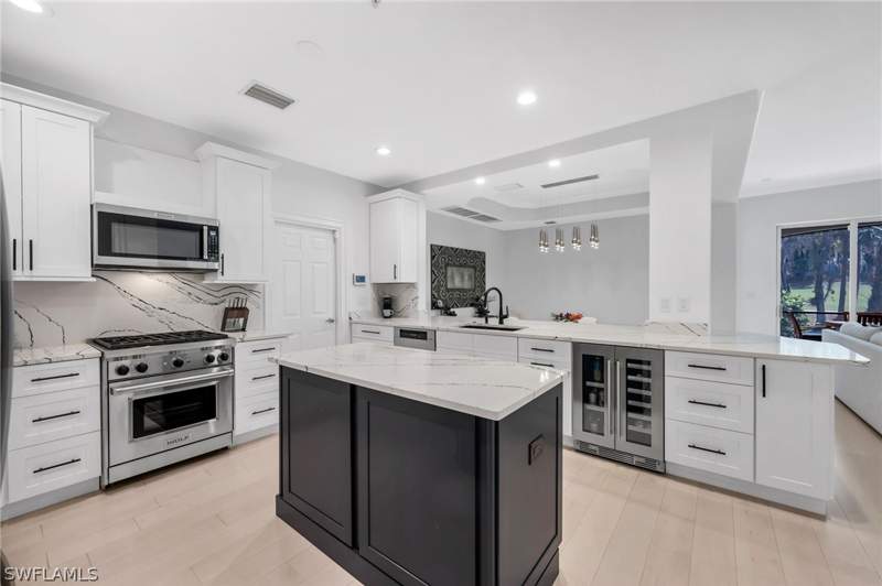 2 bedroom Condominium at 2830 Tiburon Blvd E 101, Castillo At Tiburon, Naples — photo 3