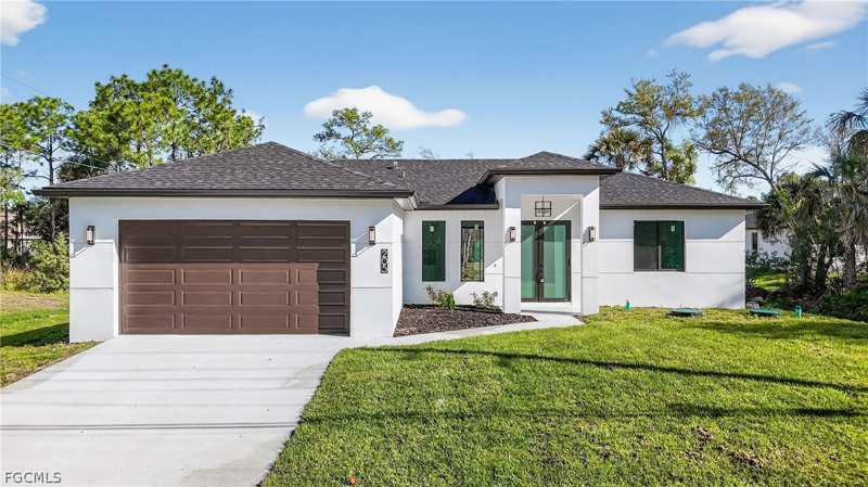 3 bedroom SingleFamilyResidence at 205 E 15th St, Lehigh Acres, Lehigh Acres — photo 1