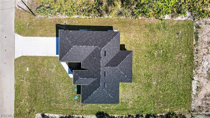 3 bedroom SingleFamilyResidence at 2711 39th St W, Lehigh Acres, Lehigh Acres — photo 3