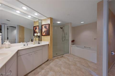 4751 Gulf Shore Blvd N 1507, Naples FL - photo 14 of 20