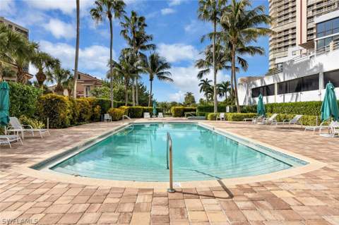 4751 Gulf Shore Blvd N 1507, Naples FL - photo 19 of 20