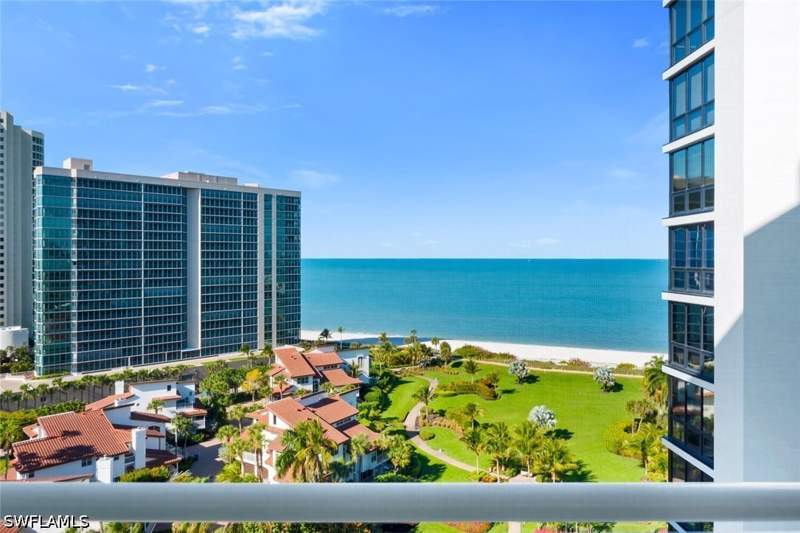 2 bedroom Condominium at 4751 Gulf Shore Blvd N 1507, Terraces At Park Shore, Naples — photo 2