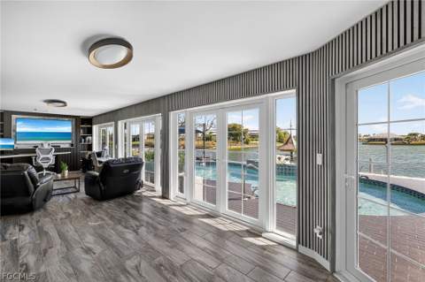 29 SE 10th Ave, Cape Coral FL - photo 19 of 49