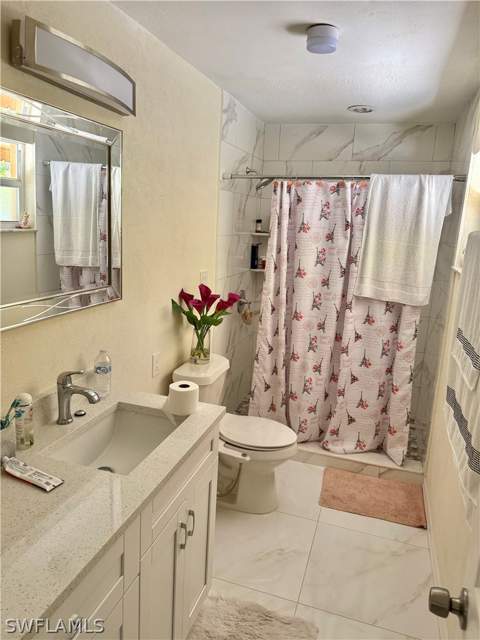 226 Kingston Dr, Fort Myers FL - photo 13 of 22