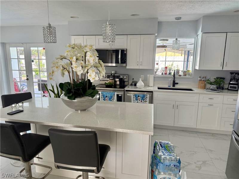3 bedroom SingleFamilyResidence at 226 Kingston Dr, Russell Park, Fort Myers — photo 3