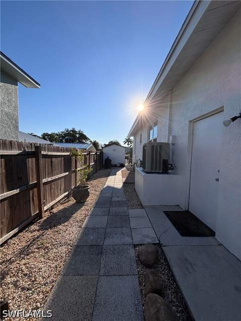 27312 Gasparilla Dr, Bonita Springs FL - photo 7 of 32
